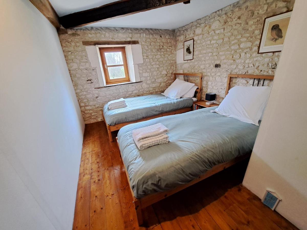 Le Moulin Etourneau - 3 Gites Avec 2 Piscines Champagnac  ภายนอก รูปภาพ