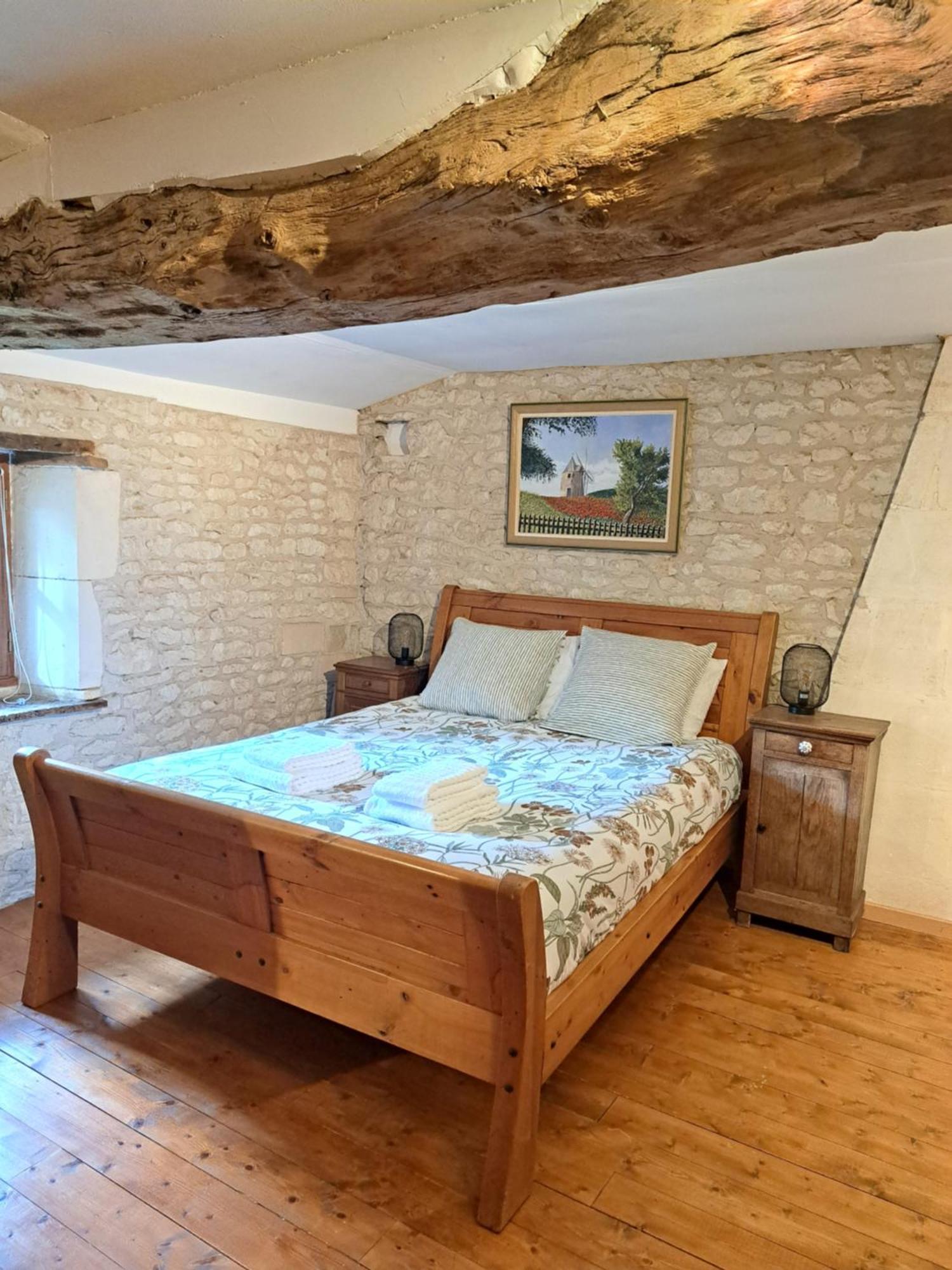 Le Moulin Etourneau - 3 Gites Avec 2 Piscines Champagnac  ภายนอก รูปภาพ
